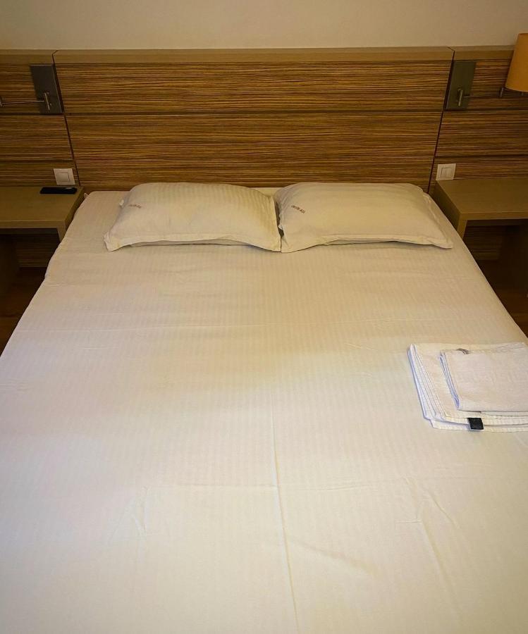 Dmt Apartament Rin Grand Бухарест Экстерьер фото